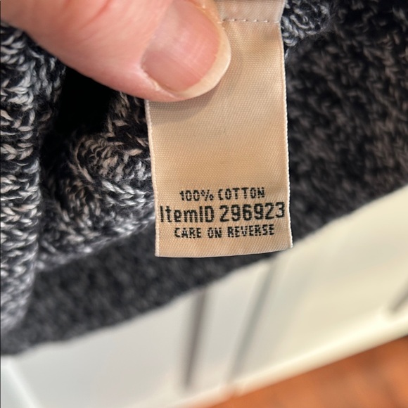 L.L. Bean Black and White Crew Neck Sweater - Picture 5 of 6